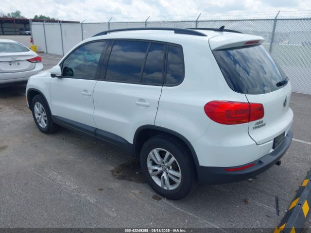 WVGAV7AX8FW606559 Volkswagen TIGUAN S