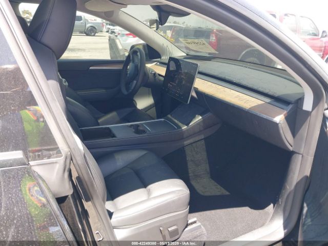 7SAYGDEE5RA220193 Tesla Model Y Long Range Dual Motor All-wheel Drive