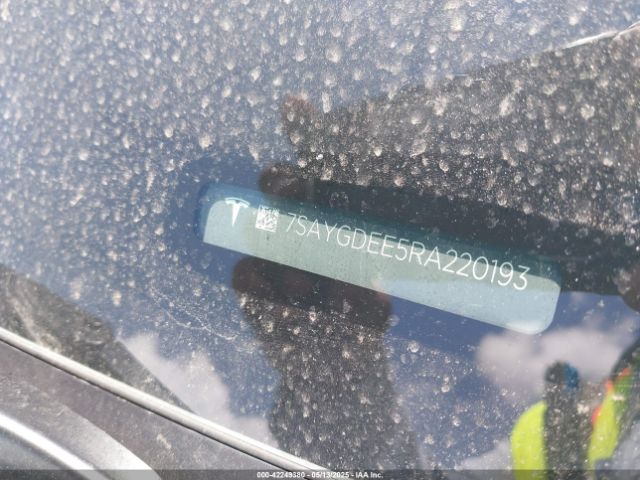 7SAYGDEE5RA220193 Tesla Model Y Long Range Dual Motor All-wheel Drive