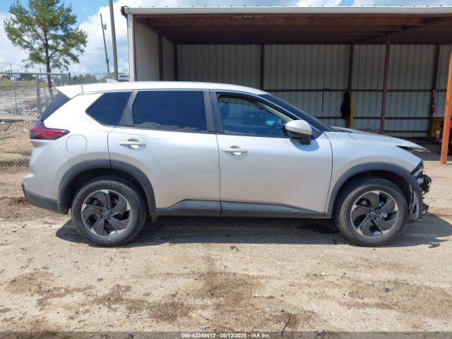 JN8BT3BB0RW432456 Nissan Rogue Sv Intelligent Awd