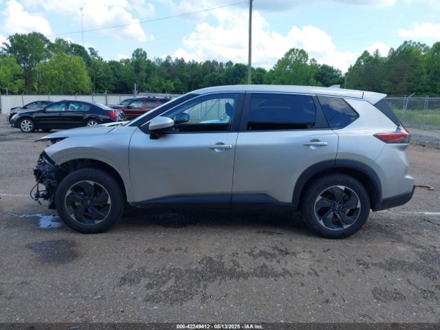 JN8BT3BB0RW432456 Nissan Rogue Sv Intelligent Awd