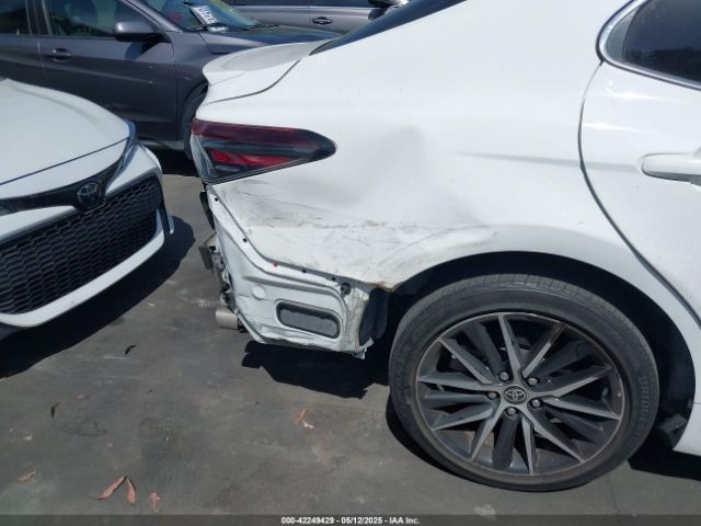 4T1T11AK8MU525883 Toyota CAMRY SE