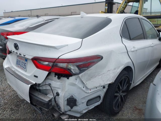 4T1T11AK8MU525883 Toyota CAMRY SE