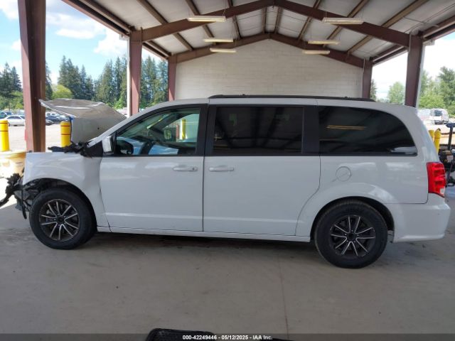 2C4RDGEG9JR328499 Dodge Grand Caravan Gt