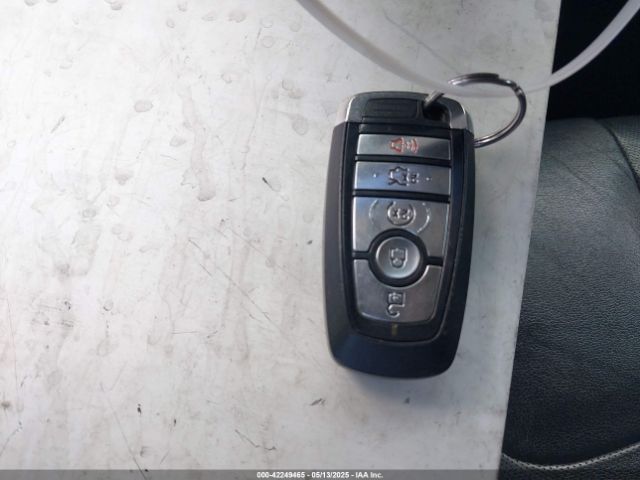 2FMPK3K82JBC02136 Ford Edge Titanium