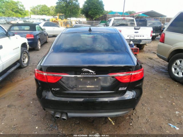 SAJBJ4BN5HCY31690 Jaguar Xf 20d Premium