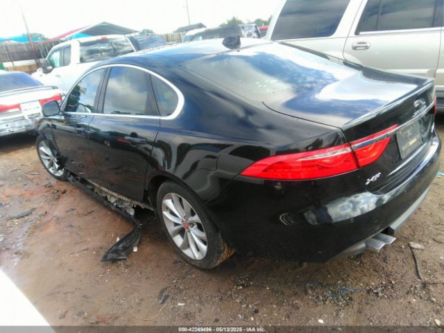SAJBJ4BN5HCY31690 Jaguar Xf 20d Premium