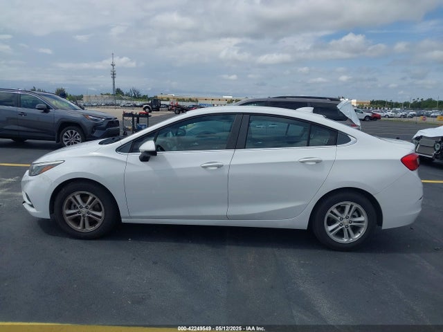 1G1BE5SM1J7177312 Chevrolet Cruze Lt Auto