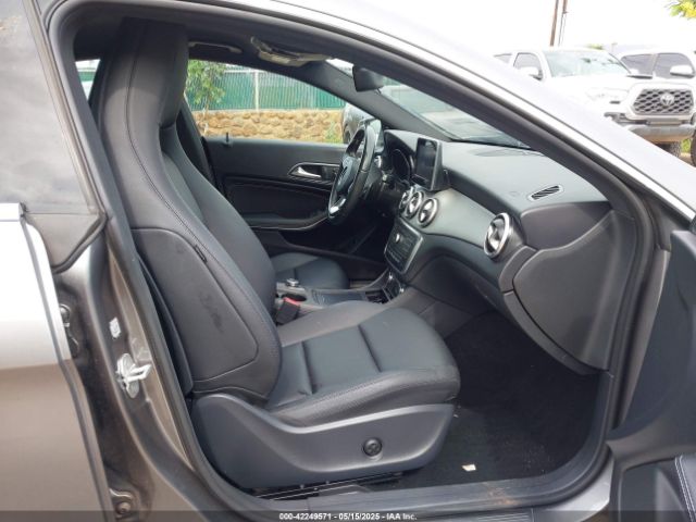 WDDSJ4EB3FN187047 Mercedes-Benz CLA-Class
