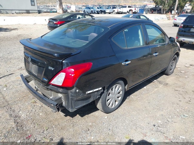 3N1CN7AP8EL826028 Nissan Versa 1.6 Sv