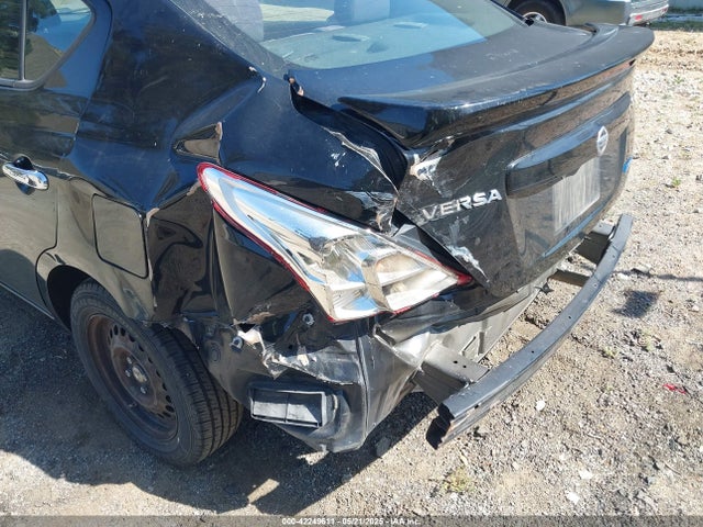 3N1CN7AP8EL826028 Nissan Versa 1.6 Sv