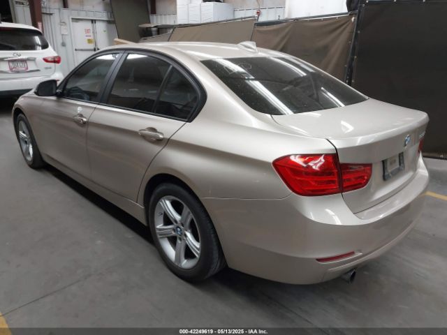 2014 BMW 320I WBA3B1C53EK132439 Photo 2