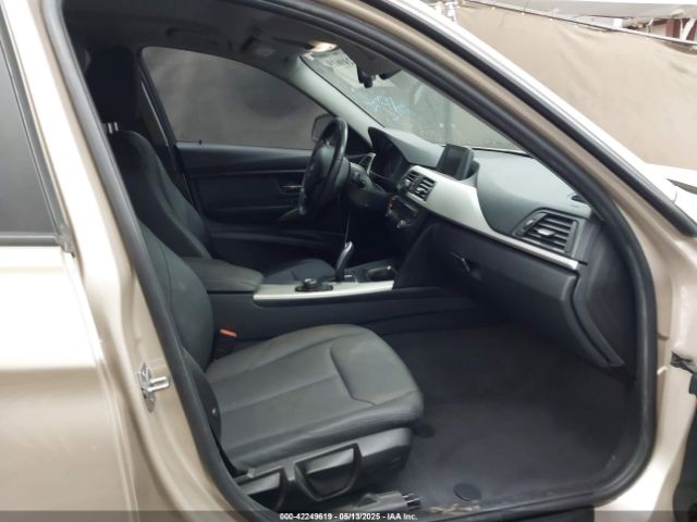 2014 BMW 320I WBA3B1C53EK132439 Photo 4