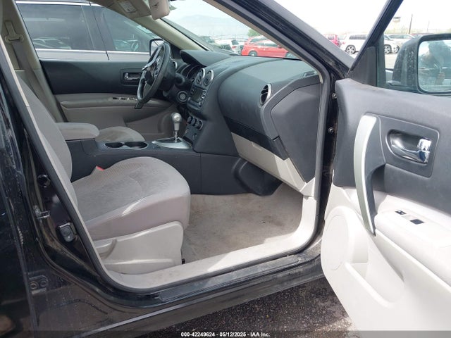 JN8AS5MT3EW624660 Nissan Rogue Select S