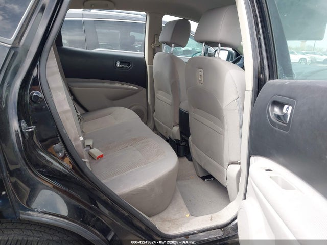 JN8AS5MT3EW624660 Nissan Rogue Select S
