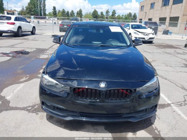 WBA8A9C36HK864042 BMW 320i