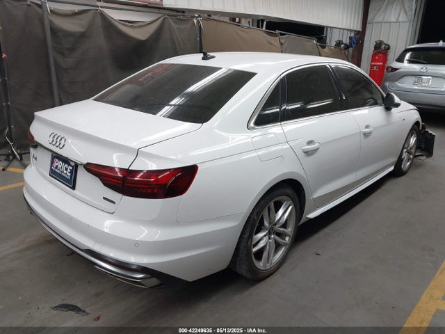 2022 AUDI A4 WAUEAAF48NN013671 Photo 3