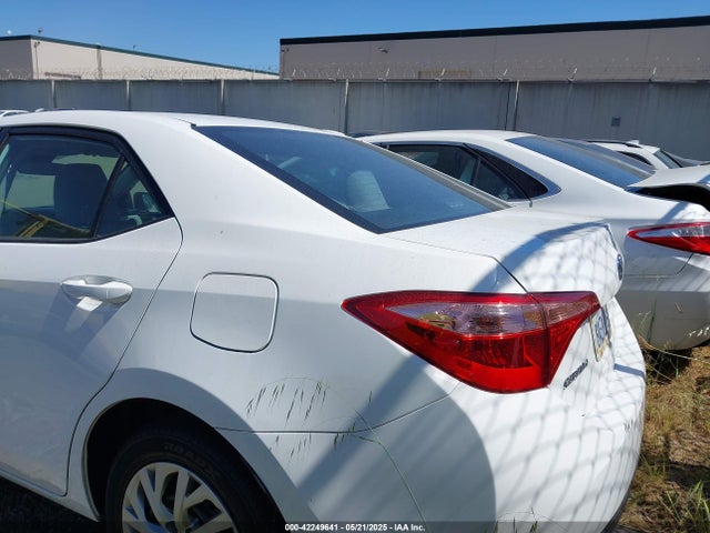2T1BURHE9HC937433 Toyota COROLLA LE