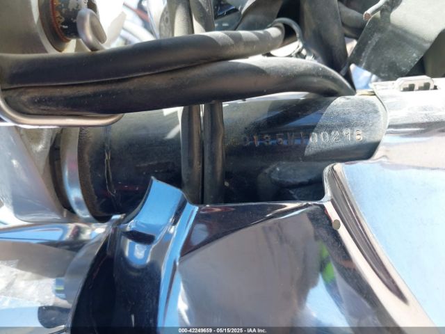 2005 HONDA VT750 JH2RC50135M100296 Photo 9