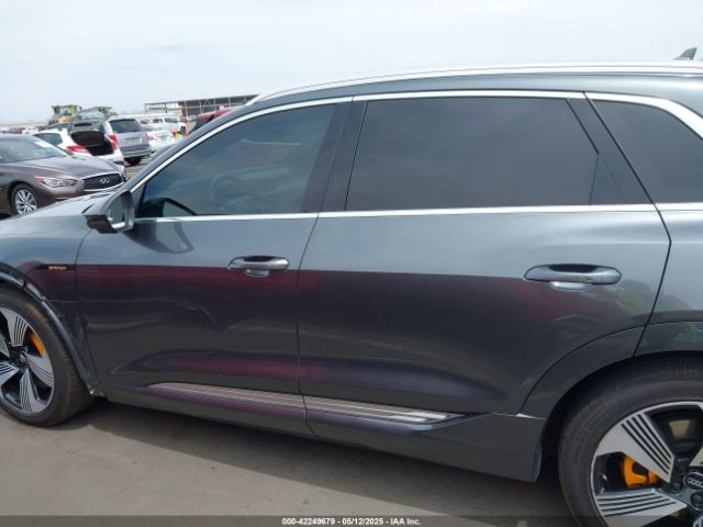 WA1VAAGE2KB008399 Audi E-Tron