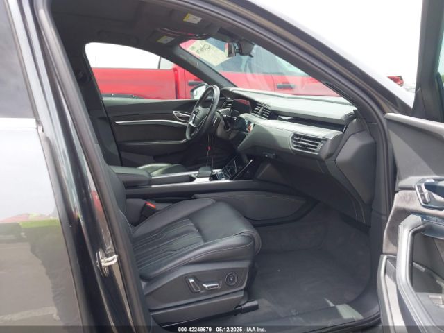 WA1VAAGE2KB008399 Audi E-Tron