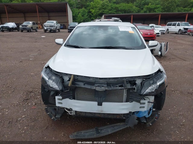 1G1ZD5ST1RF121543 Chevrolet Malibu Fwd 1lt
