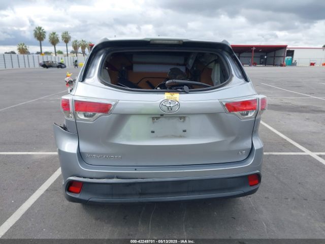 5TDZARFH3FS012462 Toyota Highlander Le