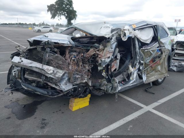 5TDZARFH3FS012462 Toyota Highlander Le