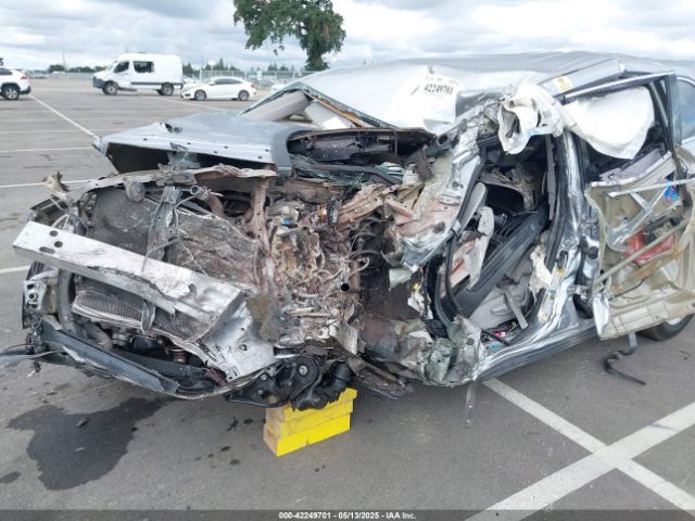 5TDZARFH3FS012462 Toyota Highlander Le