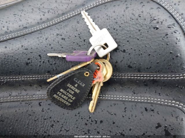 2021 HARLEY-DAVIDSON XL883 1HD4LE21XMB416979 Photo 10