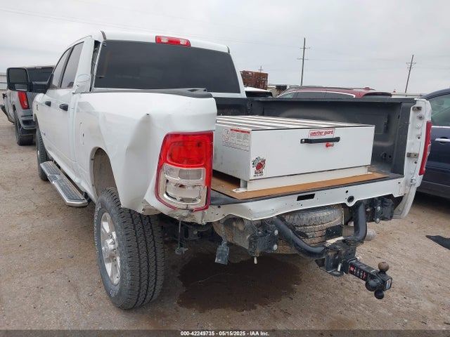 3C6UR5DL8RG233858 RAM 2500