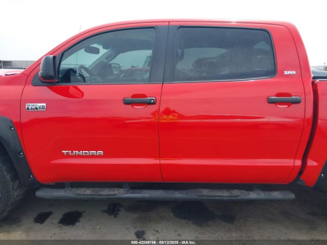 5TFDW5F14EX347519 Toyota Tundra Sr5 5.7l V8