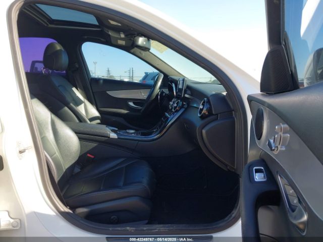 55SWF4JB2JU261826 Mercedes-Benz m274