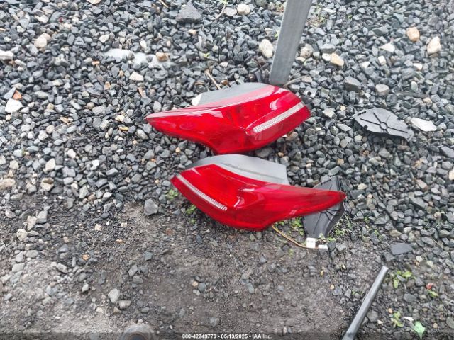1FADP3F20HL296869 Ford FOCUS SE