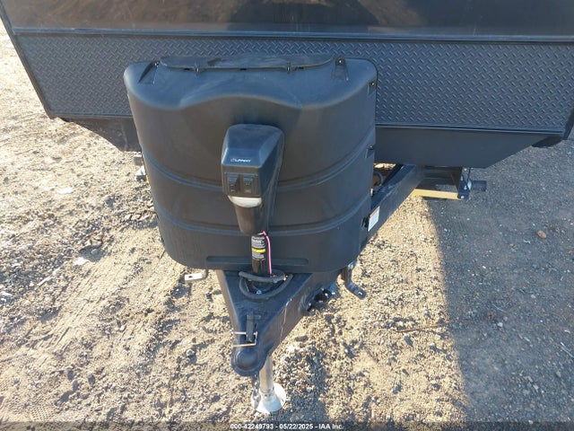 4X4TRLB20PZ188022 Forest River Rockwood Lite Weight Trailers