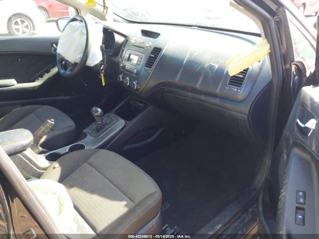 KNAFX4A6XF5391389 KIA FORTE LX