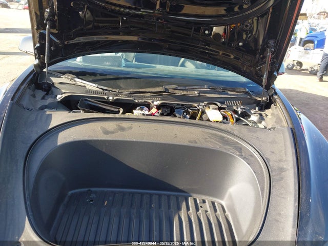 2025 TESLA MODEL 3 5YJ3E1EB3SF926394 Photo 9