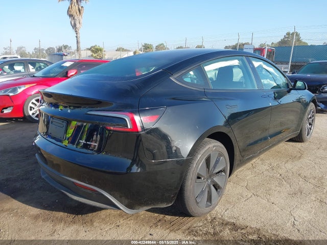 2025 TESLA MODEL 3 5YJ3E1EB3SF926394 Photo 3