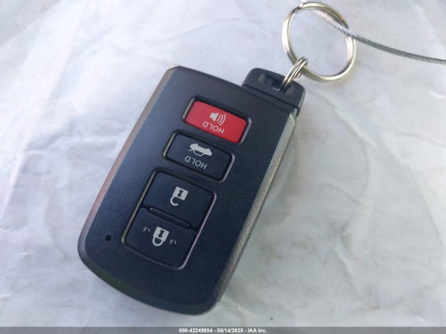 4T1BF1FK8HU310290 Toyota CAMRY SE