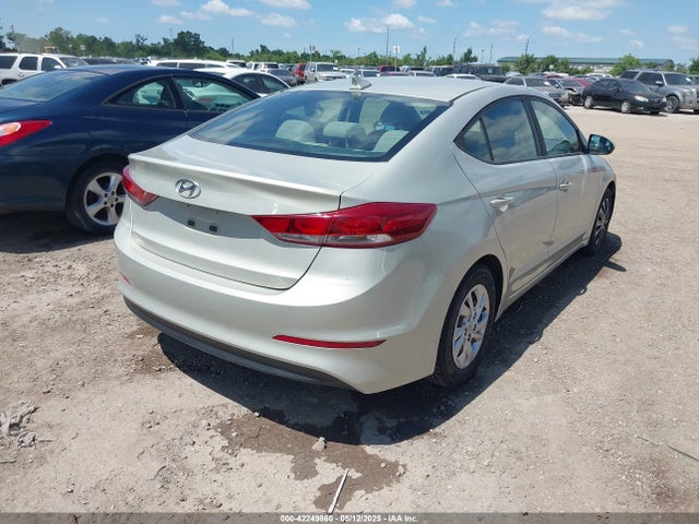 KMHD74LF2HU083807 Hyundai ELANTRA SE