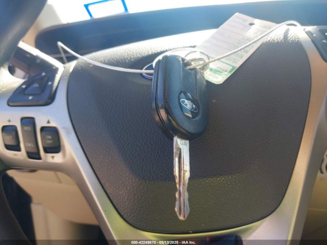 1FAHP2D81HG110235 Ford TAURUS SE