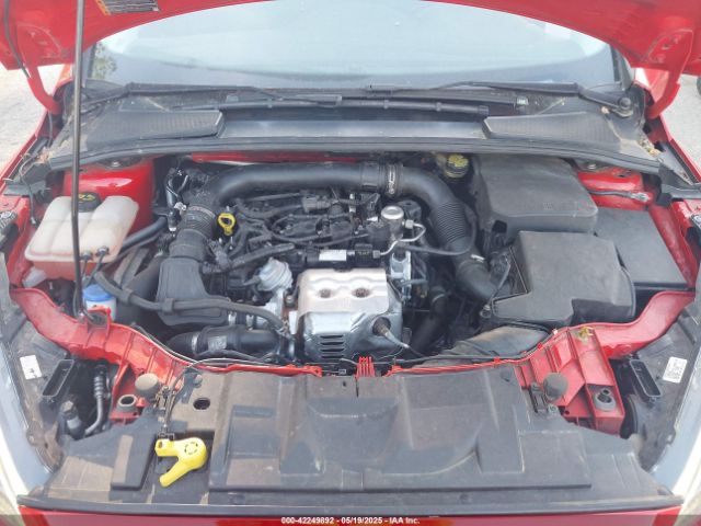 1FADP3FE1GL378019 Ford FOCUS SE
