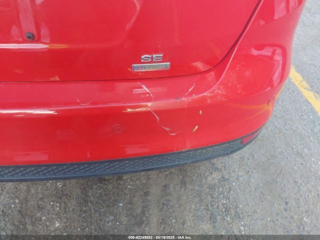 1FADP3FE1GL378019 Ford FOCUS SE
