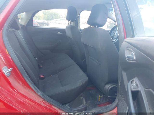 1FADP3FE1GL378019 Ford FOCUS SE
