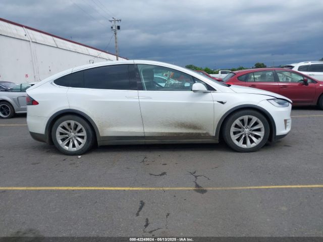5YJXCDE26HF034495 Tesla MODEL X