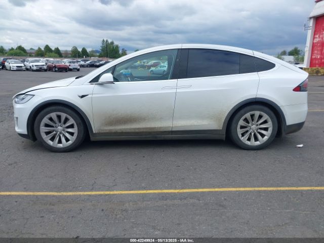 5YJXCDE26HF034495 Tesla MODEL X