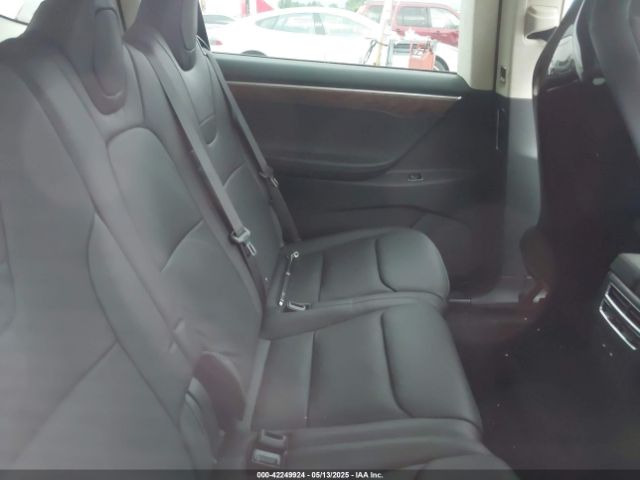 5YJXCDE26HF034495 Tesla MODEL X