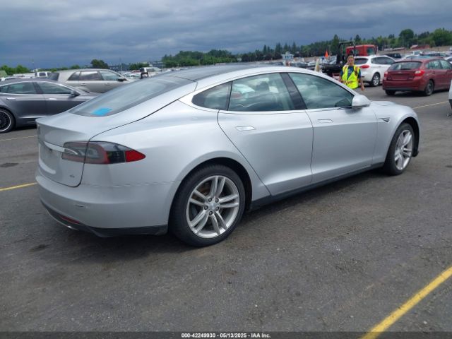 5YJSA1S13EFP53662 Tesla MODEL S