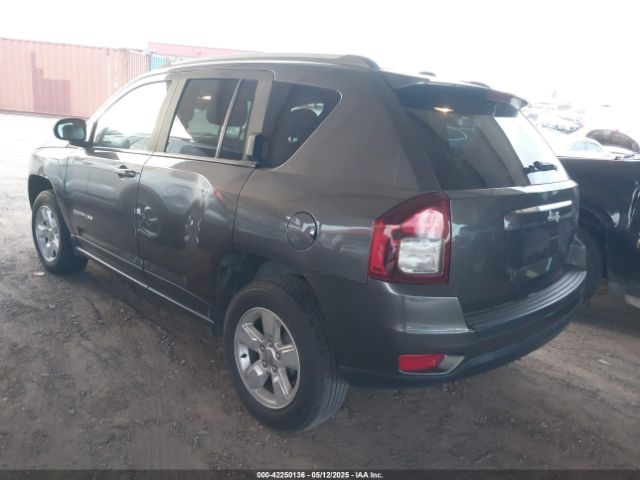 1C4NJCEA4GD715131 Jeep Compass Latitude