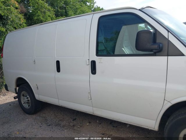1GCWGAFP4M1163055 Chevrolet Express Cargo Rwd 2500 Regular Wheelbase Wt